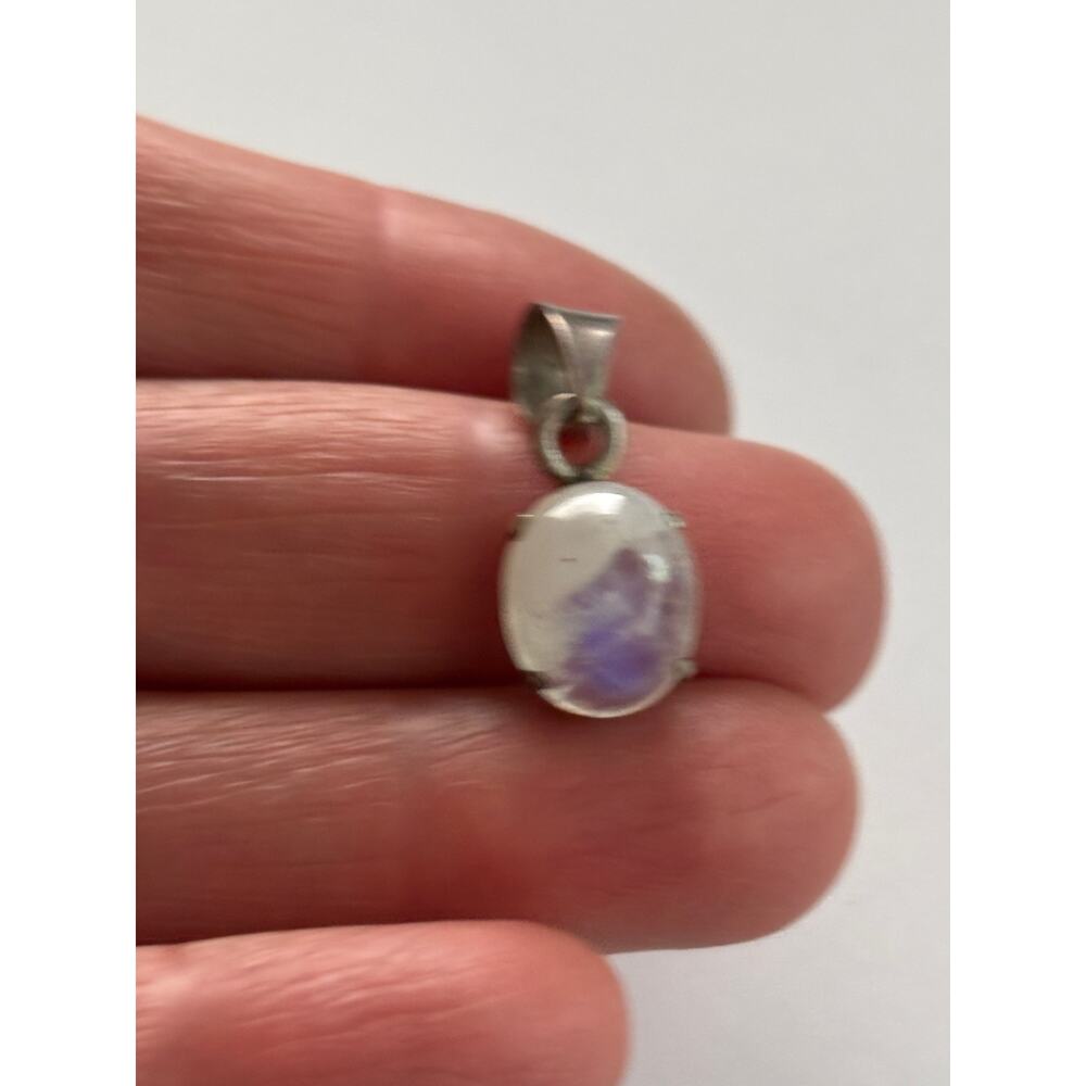 Sterling Silver Moonstone Pendant Blue Flash